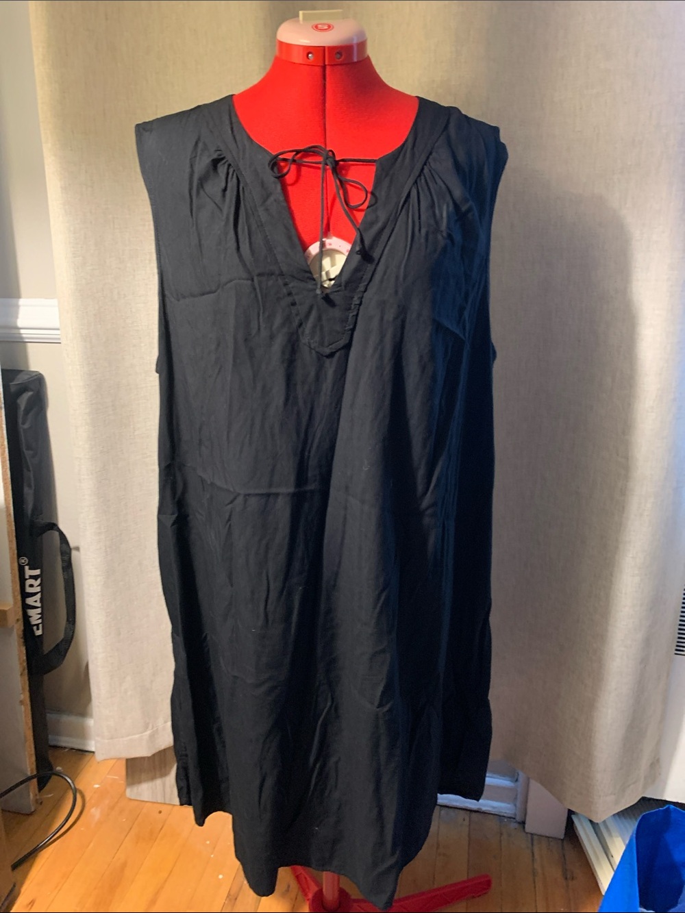 Old Navy Sleeveless Black Tie-Front Tunic Dress